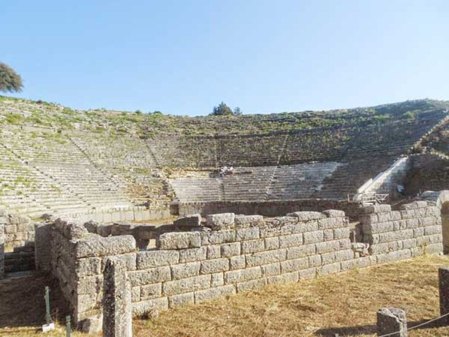 Η ΓΗ ΤΗΣ ΗΠΕΙΡΟΥ… ΑΠΟΚΑΛΥΠΤΕΙ ΤΑ ΜΥΣΤΙΚΑ ΚΑΙ ΤΟ ΠΑΡΕΛΘΟΝ ΤΗΣ