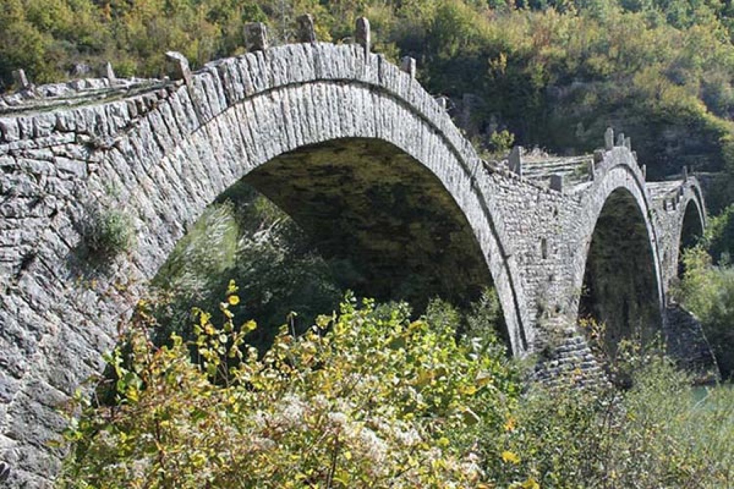 S.O.S. εκπέμπουν τα μοναδικά πέτρινα γεφύρια της Ηπείρου!