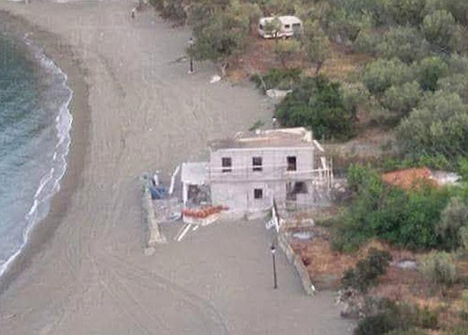 ΝΟΜΙΜΟΠΟΙΕΙ ΤΑ ΠΑΡΑΝΟΜΑ Ο ΣΥΡΙΖΑ!