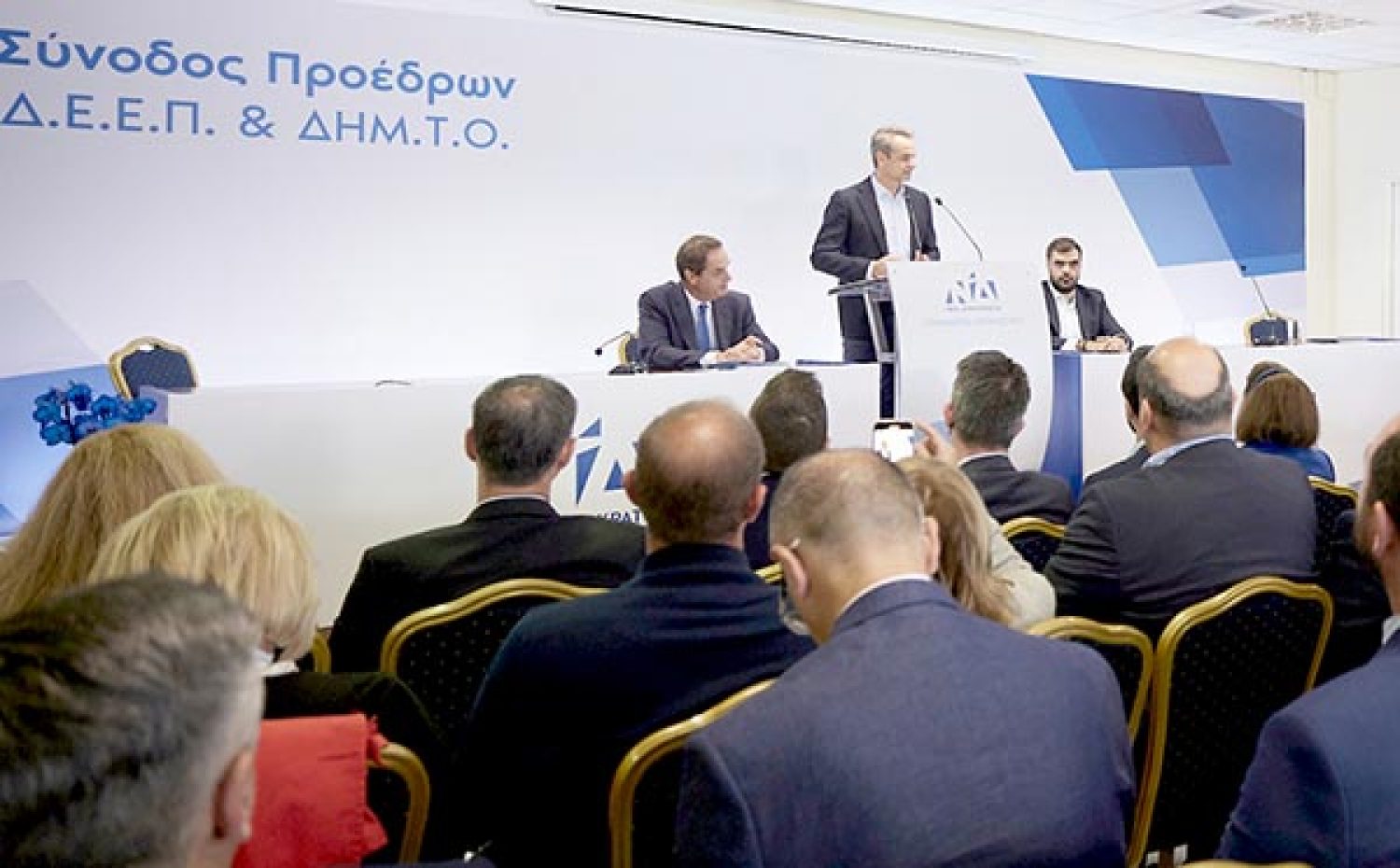 Κ. ΜΗΤΣΟΤΑΚΗΣ: Στο πλευρό της κοινωνίας και τους επόμενους δύσκολους μήνες!