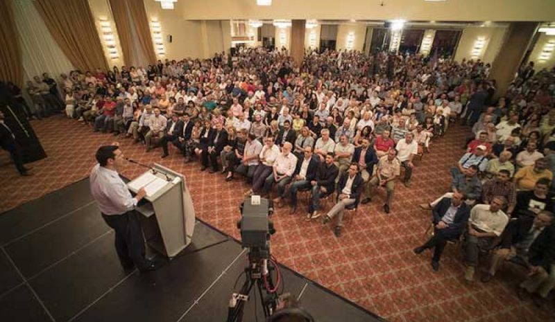 ΓΥΡΙΖΟΥΝ ΤΗΝ ΠΛΑΤΗ ΣΤΟΝ ΣΥΡΙΖΑ!