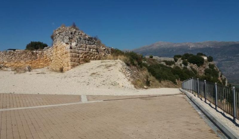 Ερημιά, απαξίωση και αδιαφορία για τους αρχαιολογικούς μας χώρους!