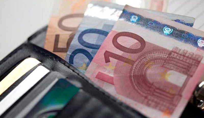 Οι ελεύθεροι επαγγελματίες πληρώνουν και πάλι τη… νύφη!