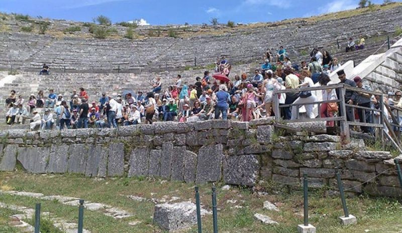 «ΠΡΟΙΚΑ» ΤΗΣ ΗΠΕΙΡΟΥ ΤΑ ΑΡΧΑΙΑ ΘΕΑΤΡΑ!