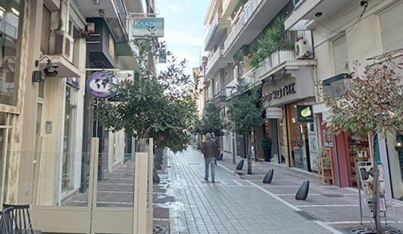 ΑΦΑΝΙΖΟΝΤΑΙ ΟΙ ΜΙΚΡΟΜΕΣΑΙΟΙ!
