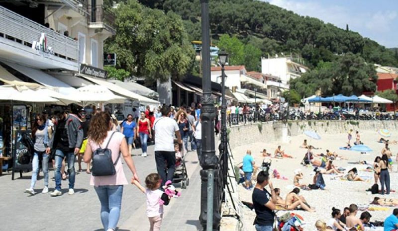 ΛΙΓΟΙ ΚΑΙ ΠΙΟ…ΦΤΩΧΟΙ ΣΤΗΝ ΗΠΕΙΡΟ!