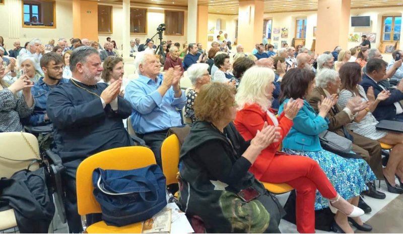 Ζωγραφική και ξυλογλυπτική με τη «σφραγίδα» του Ανδρέα Κατσούρη
