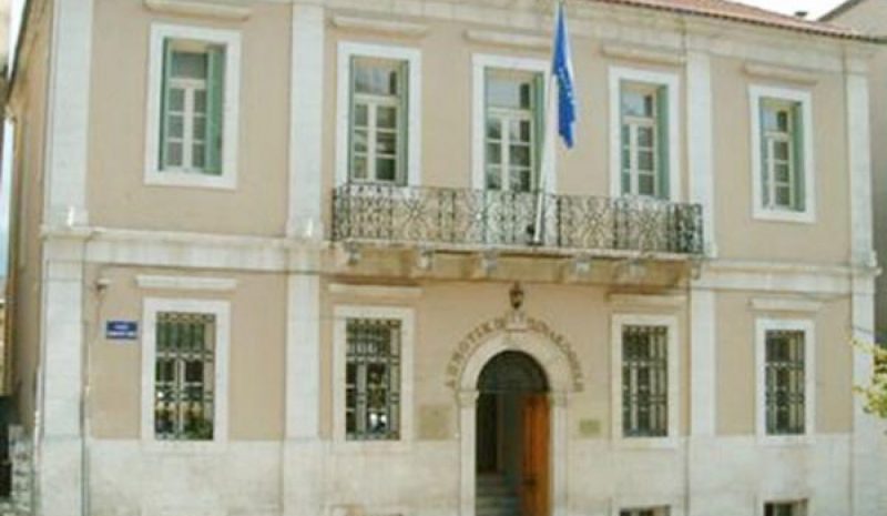 Και εκθέματα αργυροτεχνίας  στις «Διαχρονικές Υφές»