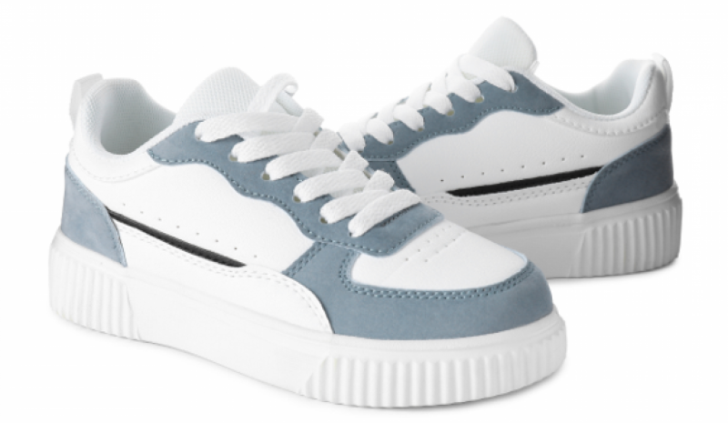Τα Sneakers που Πρωταγωνιστούν στις Streetwear Τάσεις Φέτος