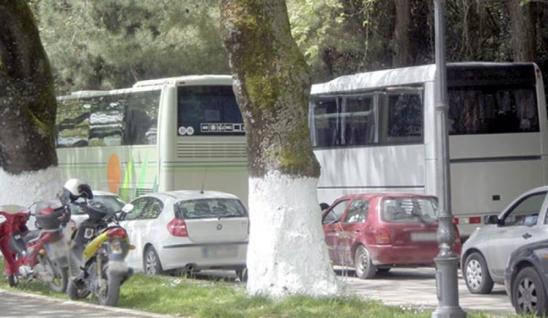 Στόχος να επιλυθεί ο «βραχνάς»  των τουριστικών λεωφορείων!