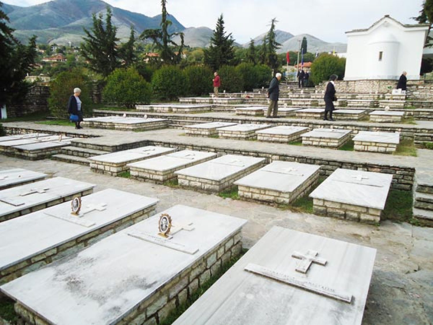 Η ΑΛΒΑΝΙΑ ΑΘΕΤΕΙ ΚΑΘΕ ΣΥΜΦΩΝΙΑ!