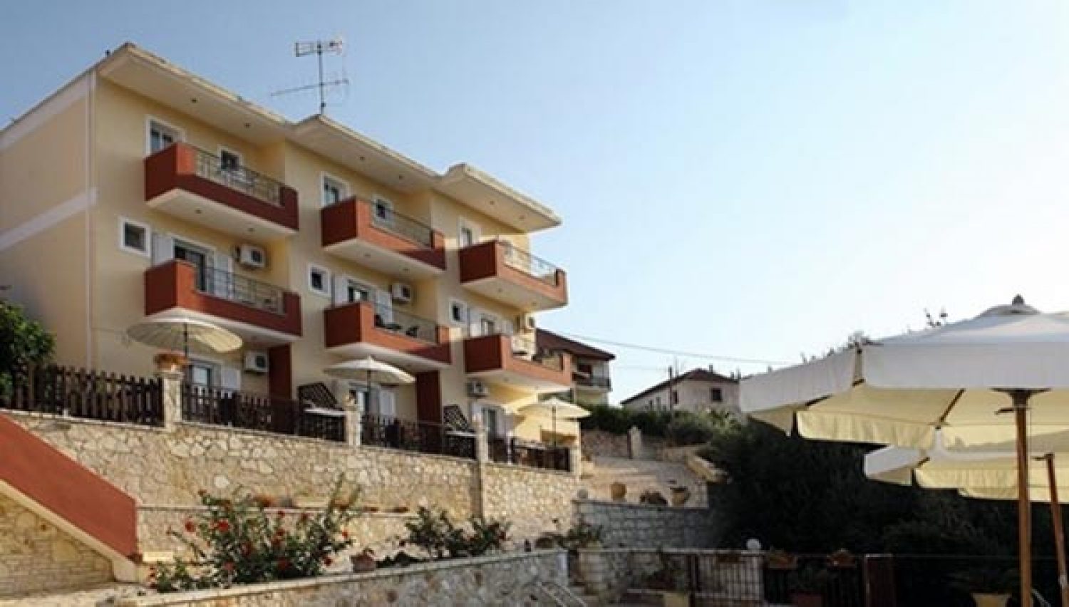 «Μπουρλότο» για τον Ηπειρωτικό Τουρισμό το πρωτοφανές χαράτσι στα καταλύματα!