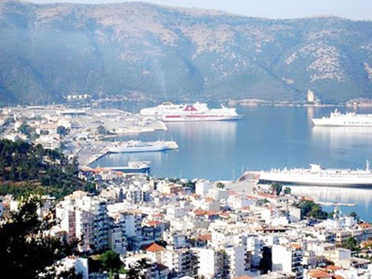 «Πιάστηκαν» πέντε αλλοδαποί με πλαστά ταξιδιωτικά έγγραφα