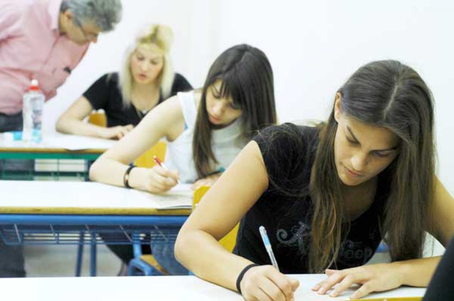 ΘΥΜΑΤΑ ΟΙ ΜΑΘΗΤΕΣ ΣΕ ΝΕΕΣ ΑΛΛΑΓΕΣ!