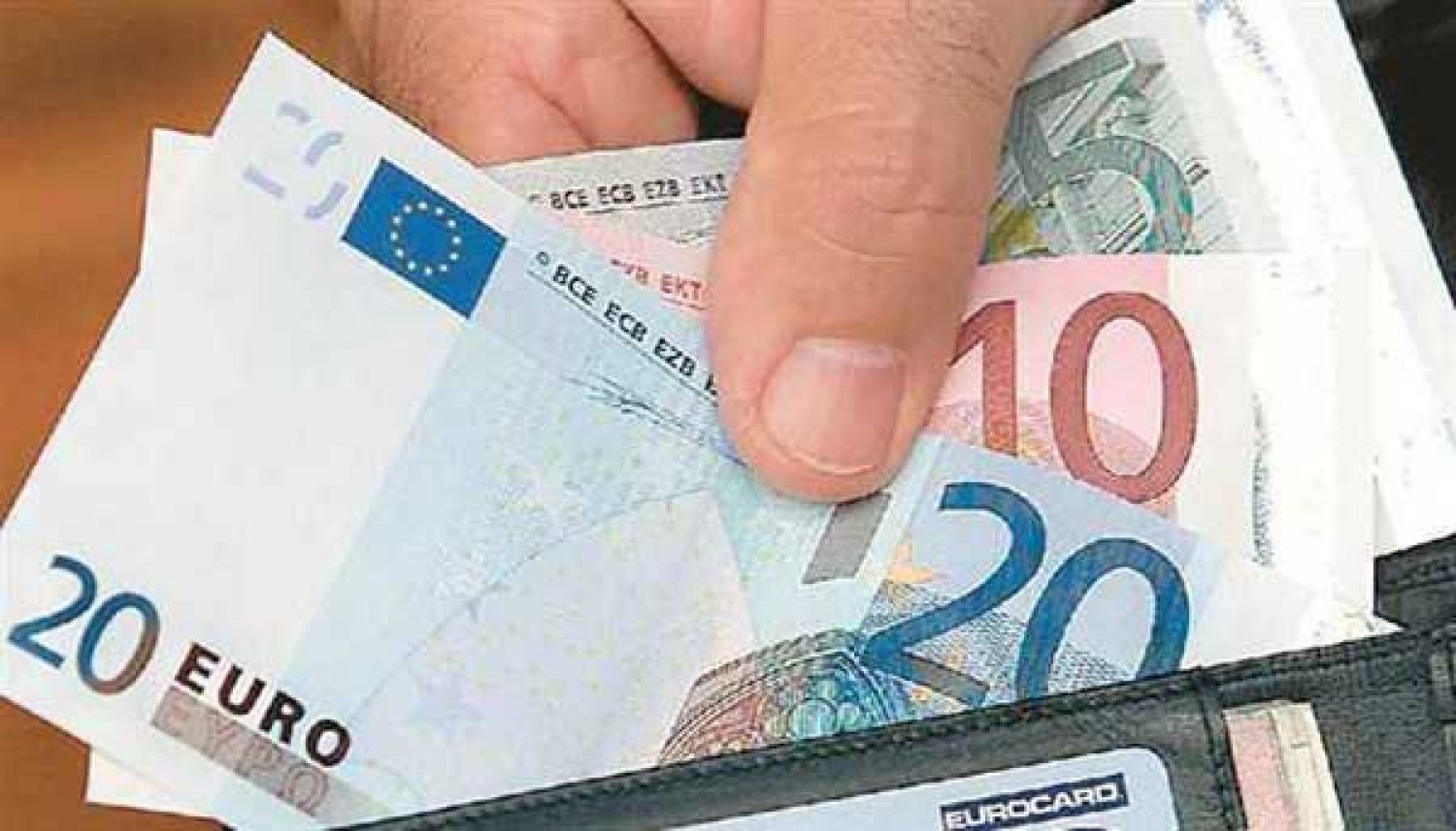 «ΕΡΓΑΛΕΙΟ» ΚΑΤΑ ΤΗΣ ΦΤΩΧΕΙΑΣ!