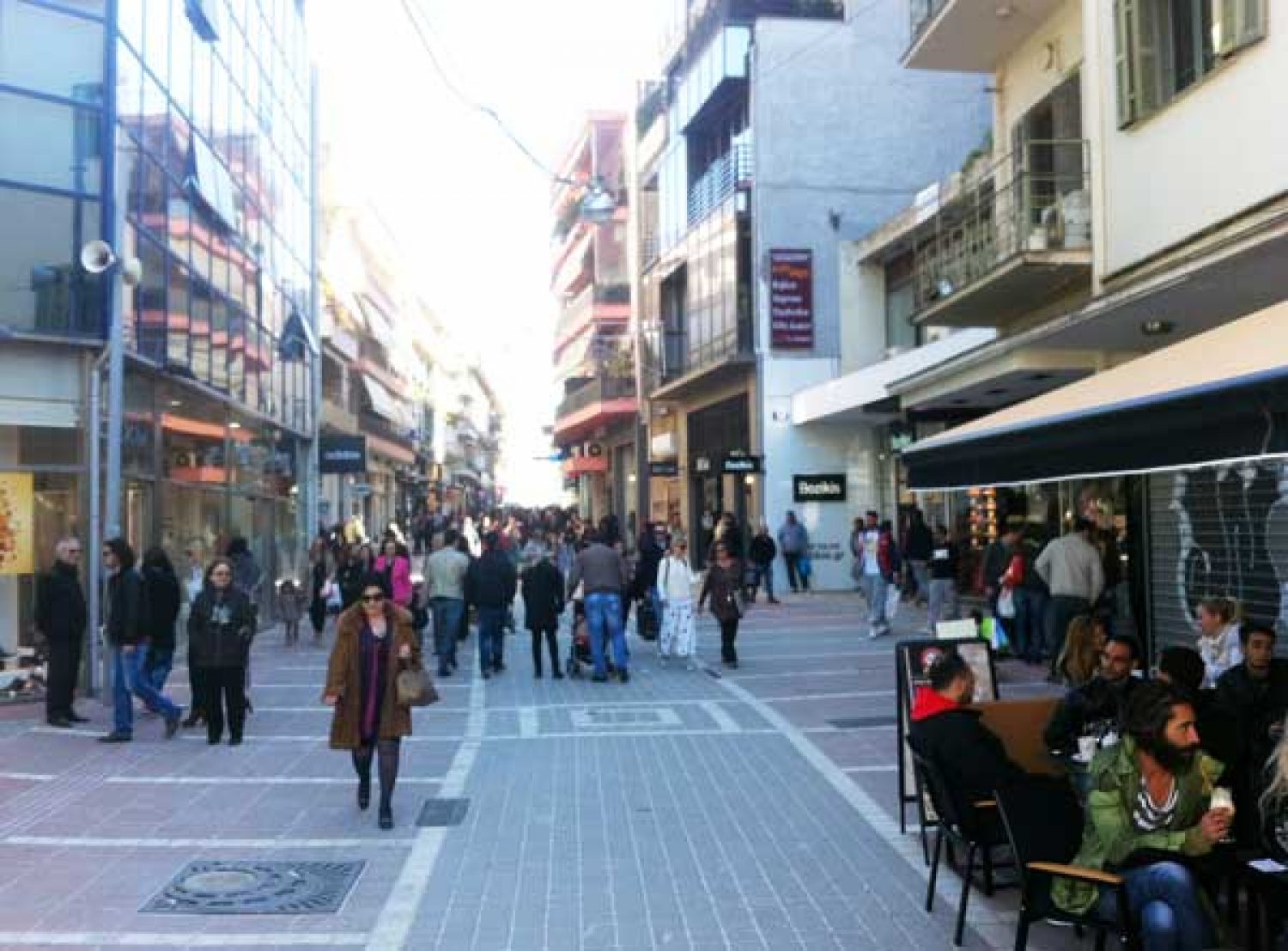 Εκπτώσεις και κυριακάτικο άνοιγμα δεν έφεραν τον αναμενόμενο τζίρο