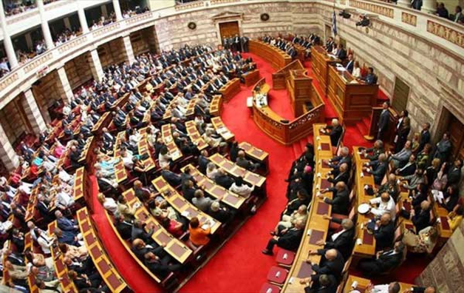 «Πυρετός» στα κόμματα για τις εκλογές της 25ης Ιανουαρίου