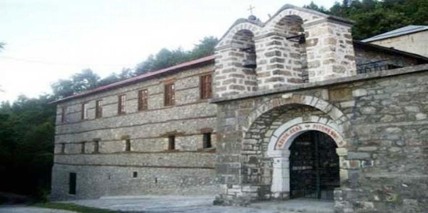 ΚΛΕΜΜΕΝΗ ΛΕΙΨΑΝΟΘΗΚΗ ΑΠΟ ΤΗΝ ΚΟΝΙΤΣΑ ΣΤΗ ΜΗΤΡΟΠΟΛΗ ΓΛΥΦΑΔΑΣ!
