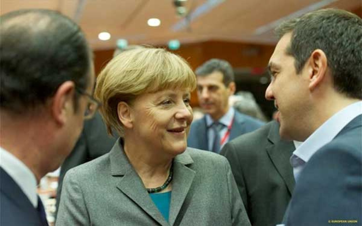 ΝΑ ΜΗ ΠΕΣΕΙ Η ΕΛΛΑΔΑ ΣΤΑ «ΒΡΑΧΙΑ»