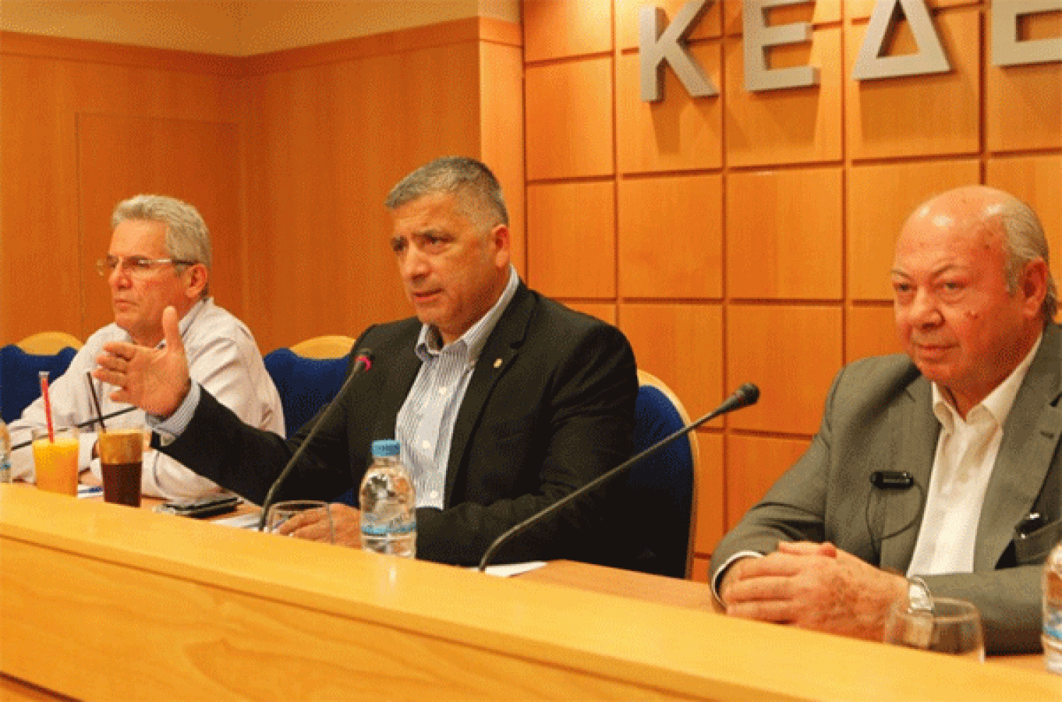 «Σανίδα» σωτηρίας αναζητούν οι Δήμοι