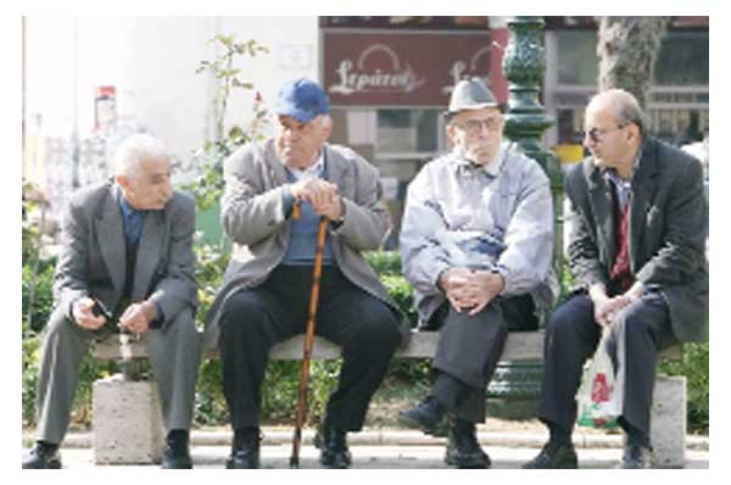 MEΓΑΛΑ ΘΥΜΑΤΑ ΟΙ ΣΥΝΤΑΞΙΟΥΧΟΙ!