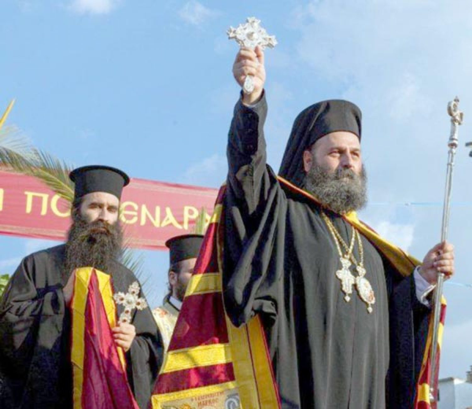 Ο Μητροπολίτης Μάξιμος επιστρέφει στη Γερμανία;