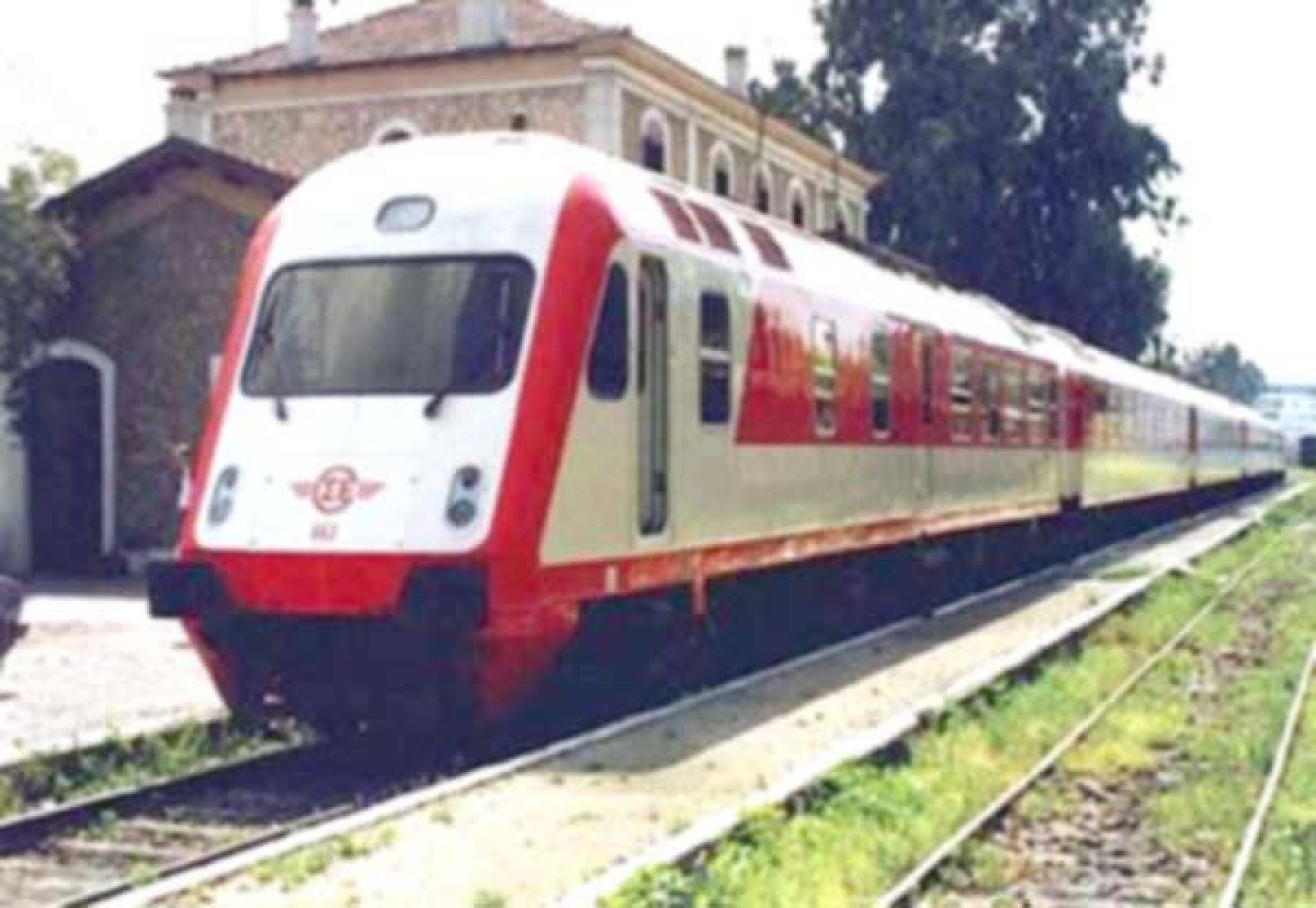 ΤΡΕΝΟ ΜΕ ΤΟΝ…ΑΡΑΜΠΑ ΣΤΗΝ ΗΠΕΙΡΟ!