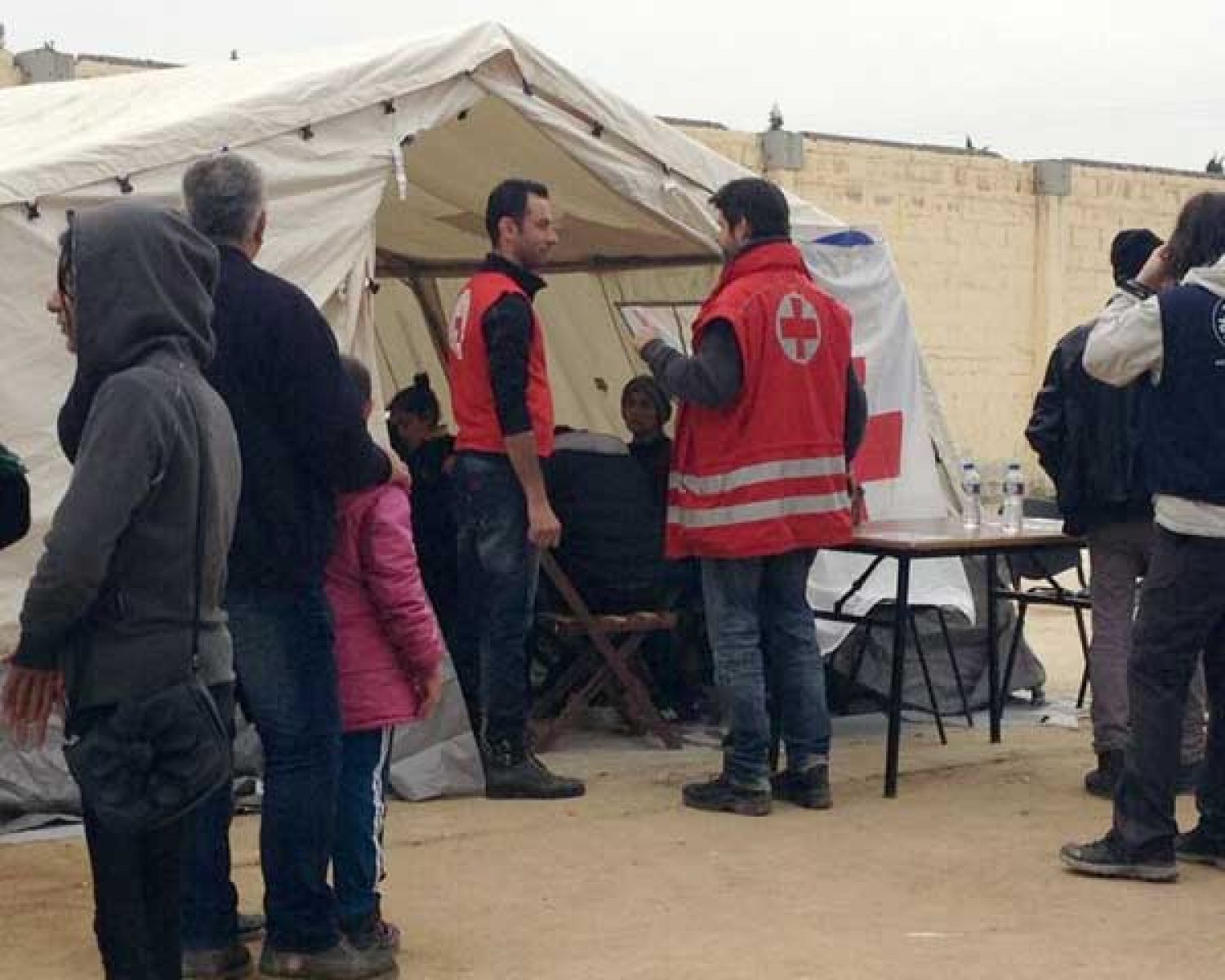 Απέραντος καταυλισμός προσφύγων έγινε η Ελλάδα