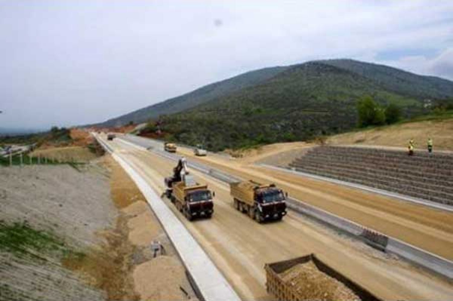 ΟΛΟΚΛΗΡΩΣΤΕ ΤΑ ΜΕΓΑΛΑ ΕΡΓΑ!