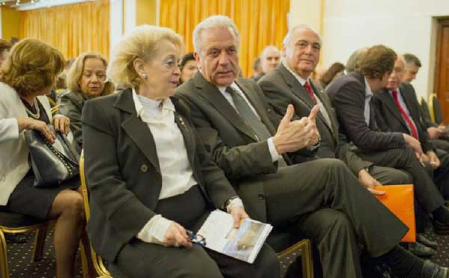 ΝΑ ΑΝΑΘΕΩΡΗΘΕΙ ΤΟ ΣΥΣΤΗΜΑ ΑΣΥΛΟΥ!