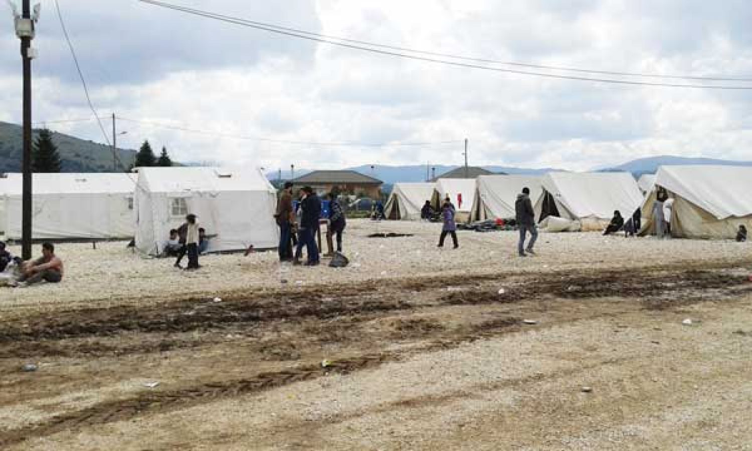 Δεν έχουν τέλος τα προβλήματα με τους πρόσφυγες στον Κατσικά