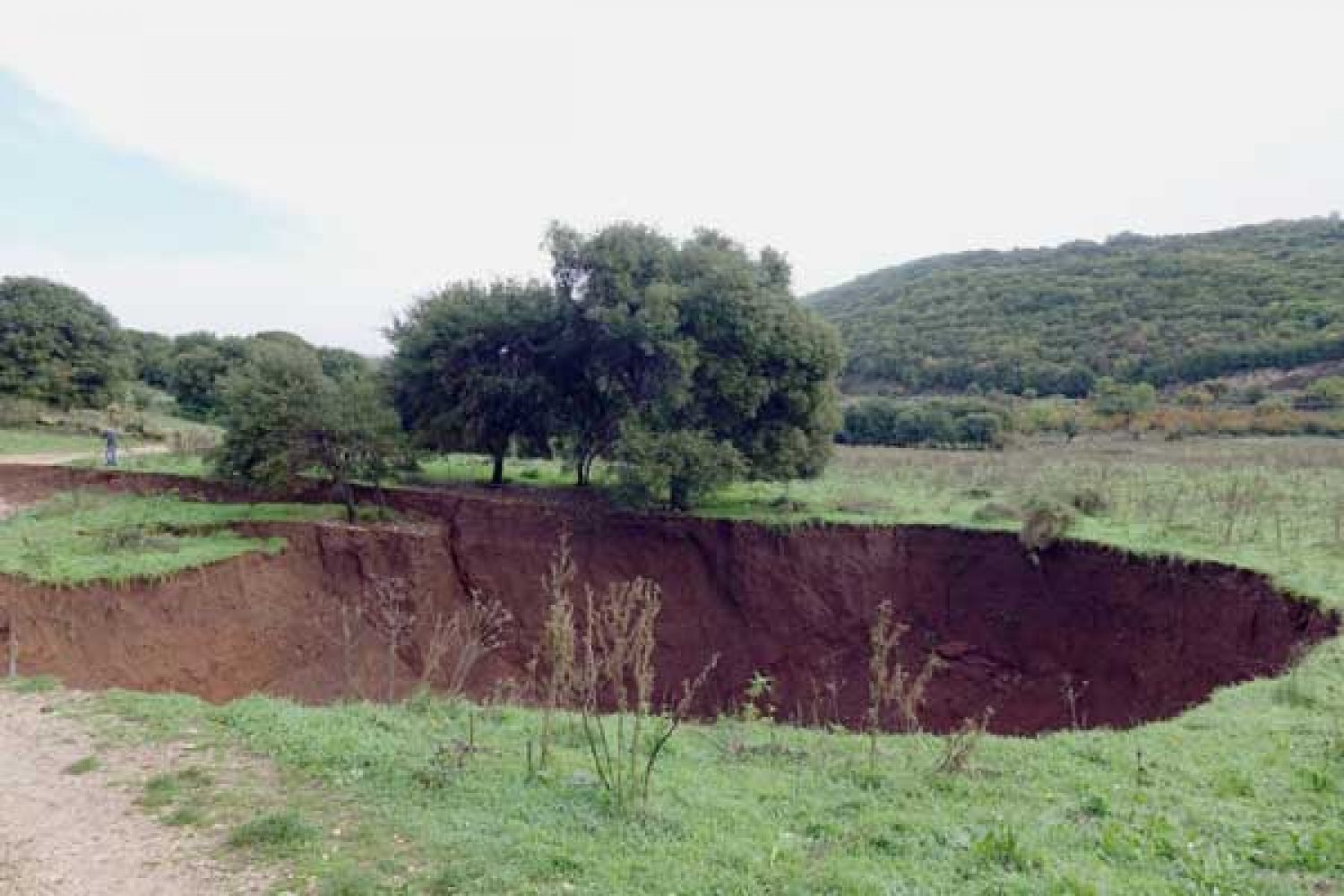 Ανησυχία σε Δολιανά και Μπιζάνι για τα δύο μετασεισμικά ρήγματα