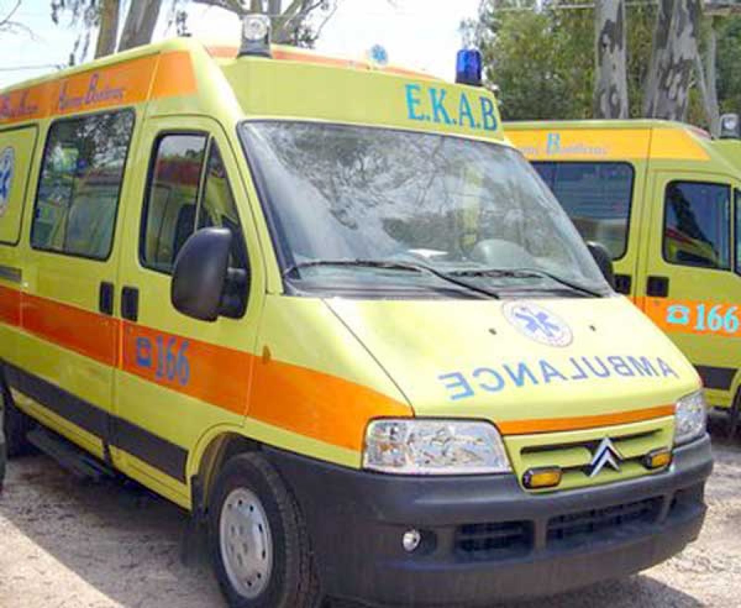 Παραδόθηκαν σε χρήση 4 ασθενοφόρα του ΕΚΑΒ