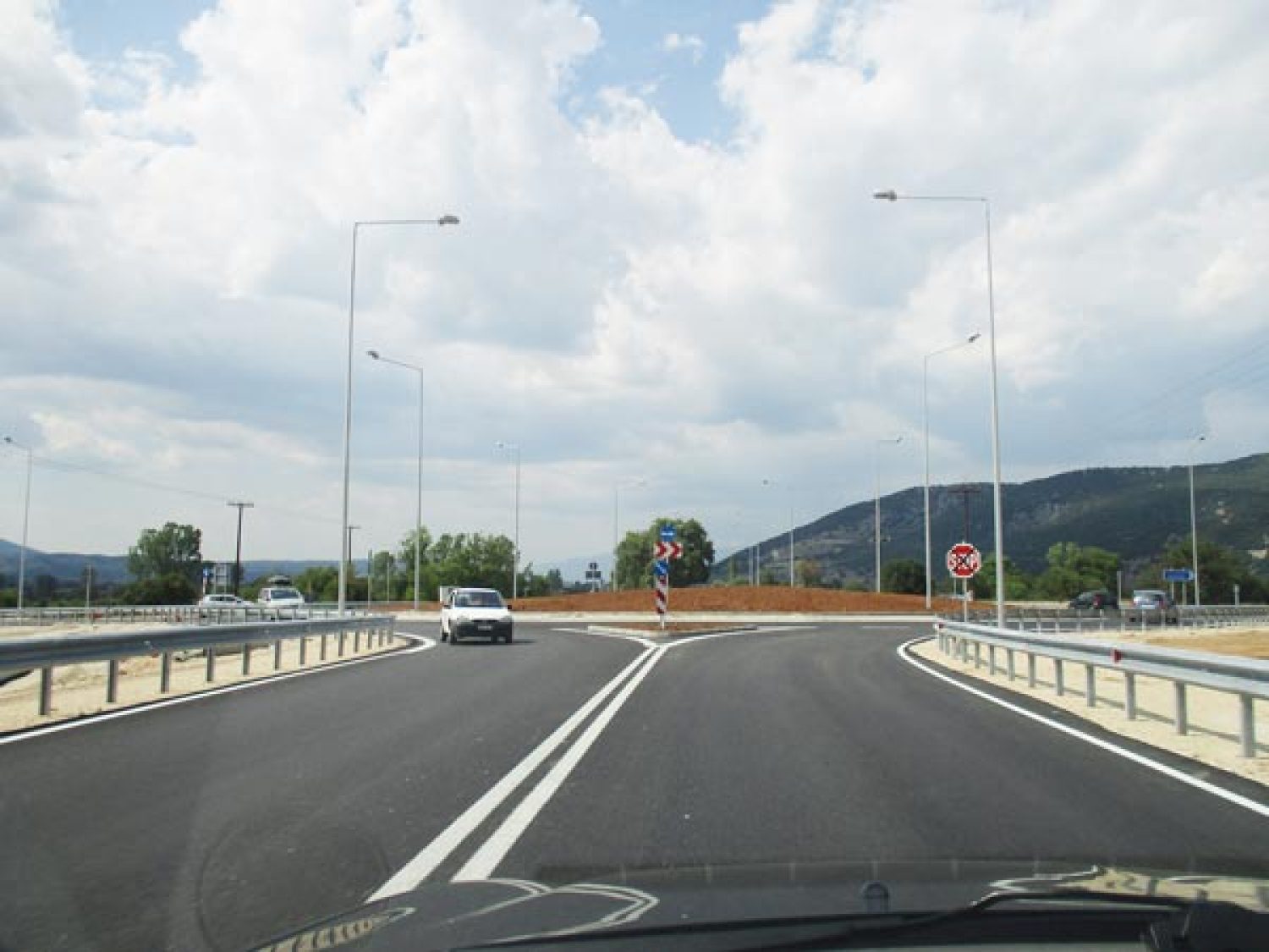 Παραδίδεται όλη η Ιόνια Οδός και ένας… ακόμη σταθμός διοδίων!