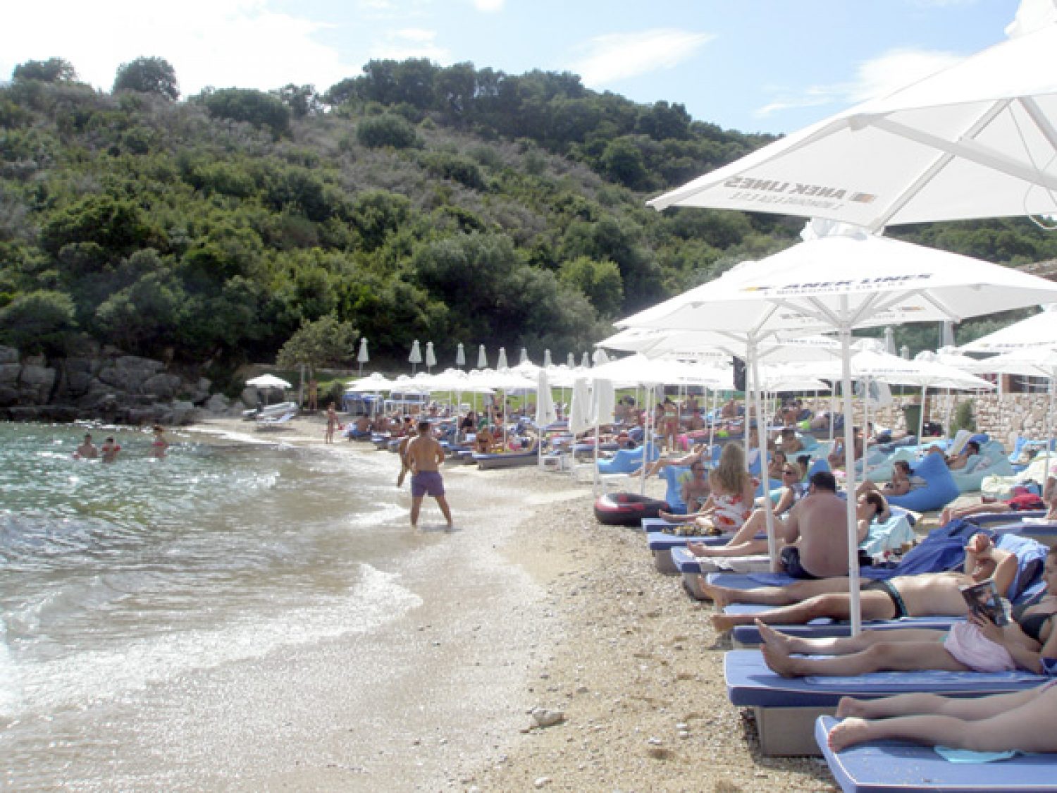ΚΕΔΕ: Ανίκανο το Κράτος να διαχειριστεί τις παραλίες