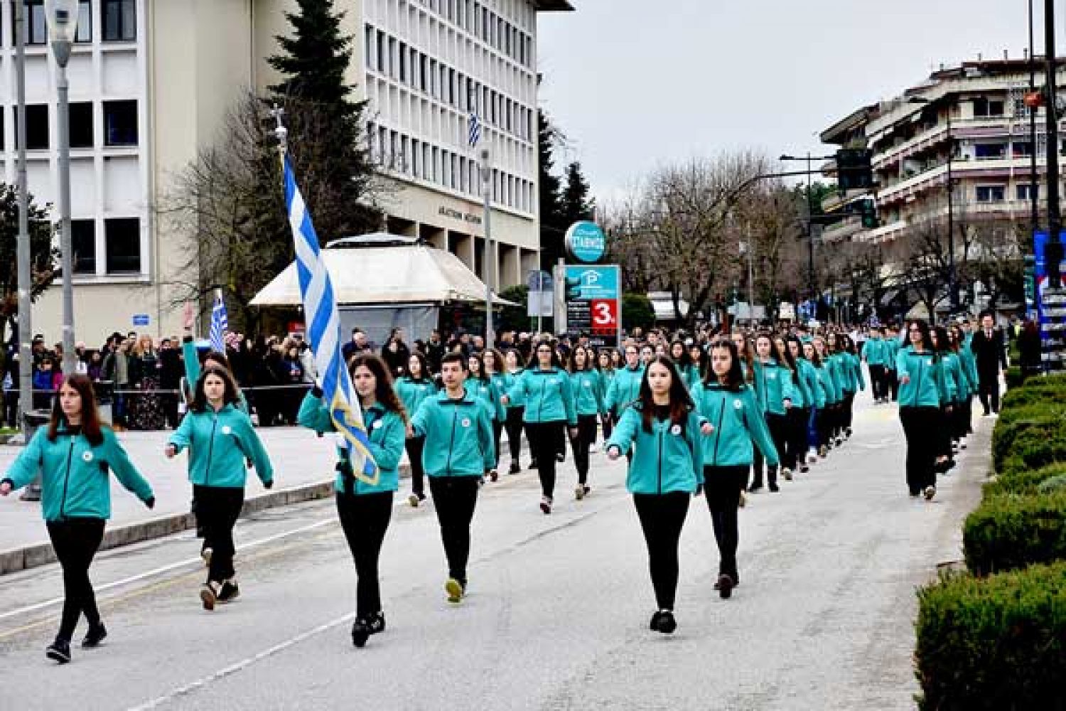 Λαμπρές, παρά τη βροχή, οι εκδηλώσεις στα Γιάννενα για την Επέτειο του ’21!