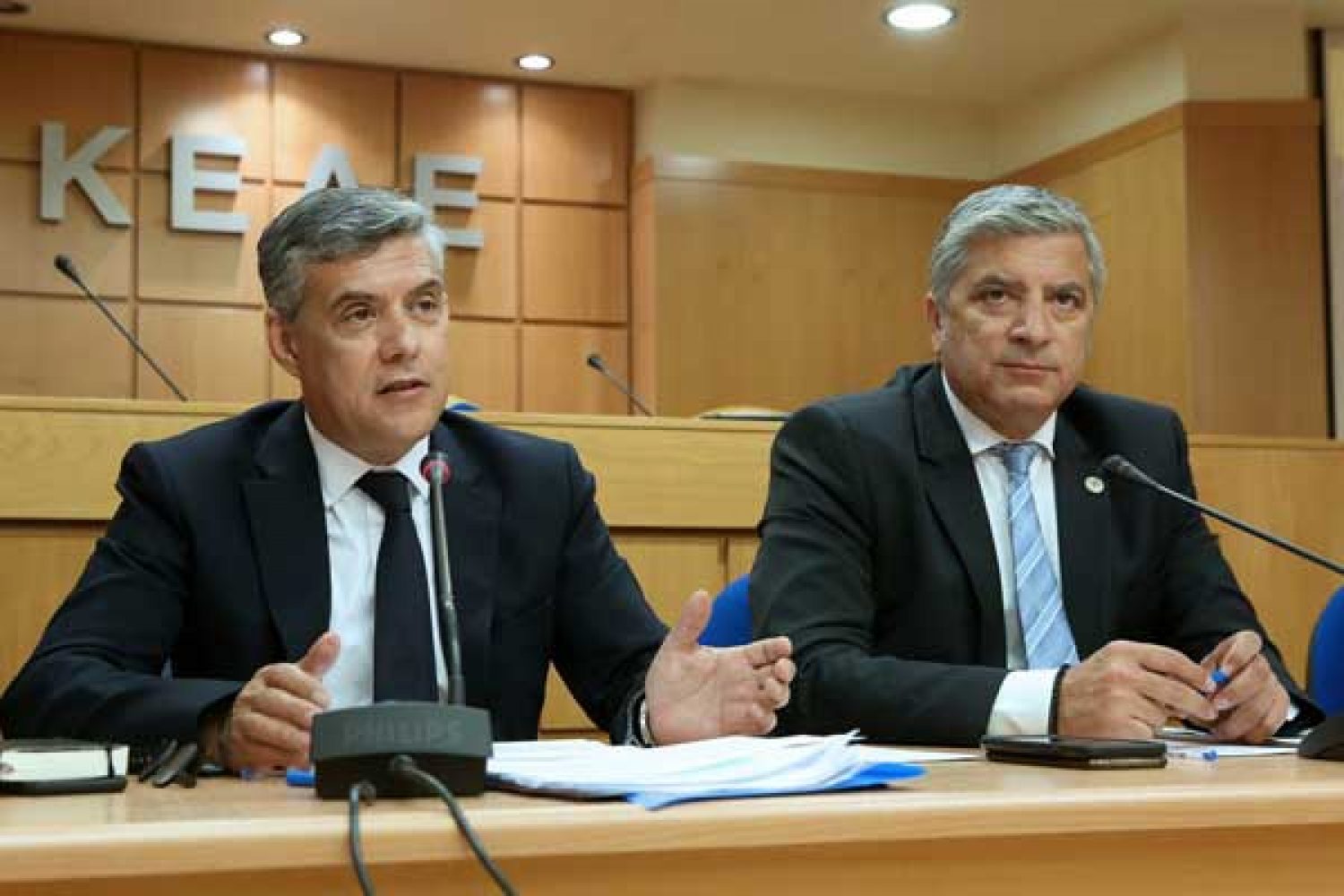 Ο ΠΟΛΙΤΗΣ ΝΑ ΕΧΕΙ ΤΟΝ ΠΡΩΤΟ ΛΟΓΟ!