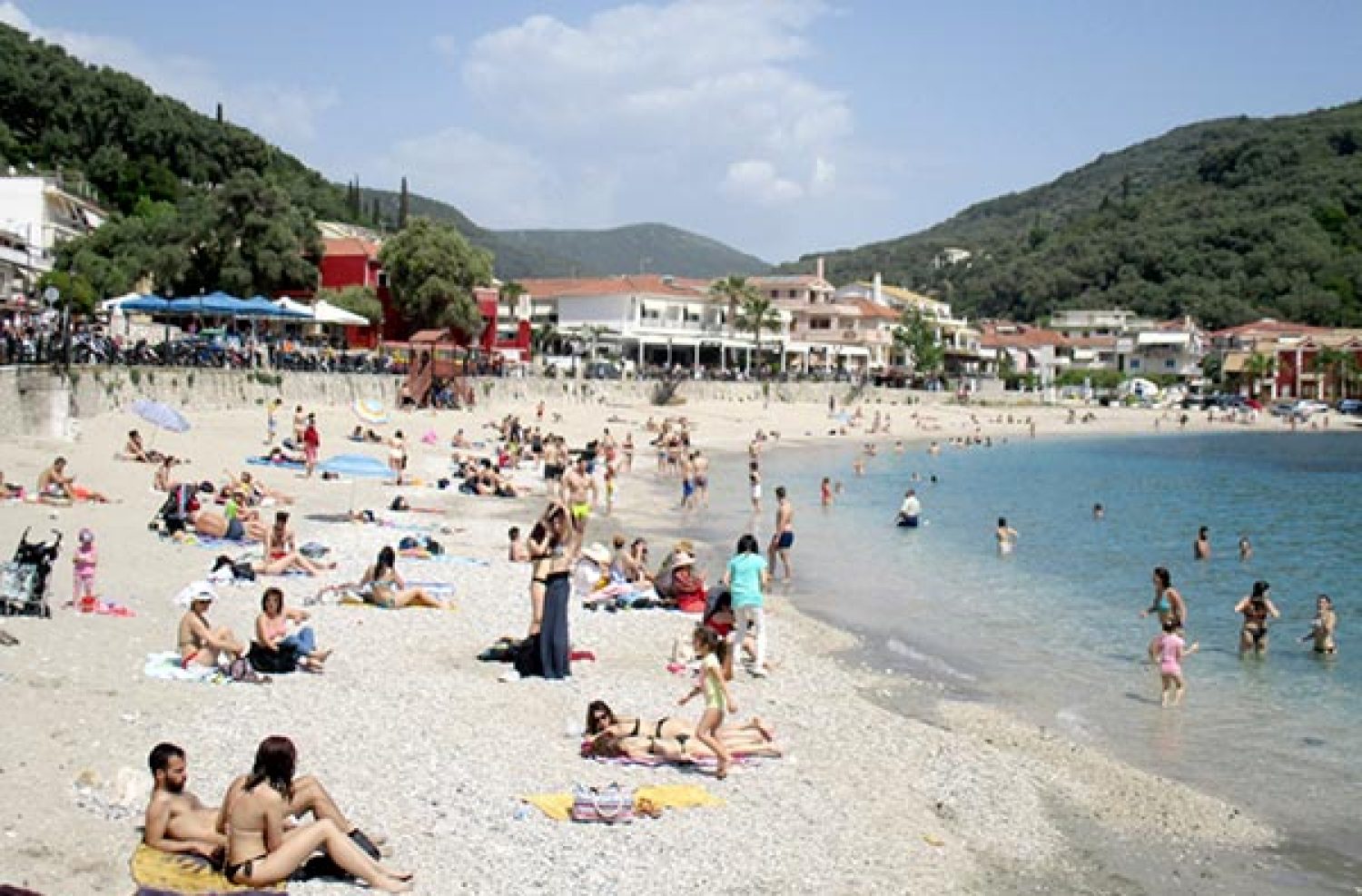 Γεμίζουν αδειούχους τα παράλια αλλά και τα ορεινά της Ηπείρου!