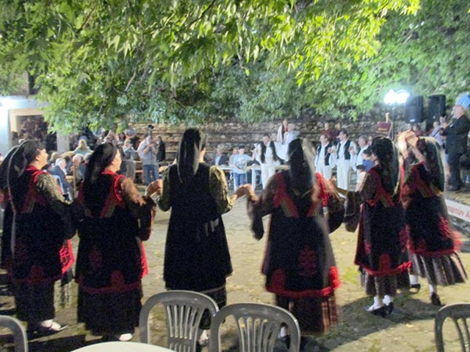 Βουνό – θάλασσα και πανηγύρια «μαγνήτισαν» τους επισκέπτες!