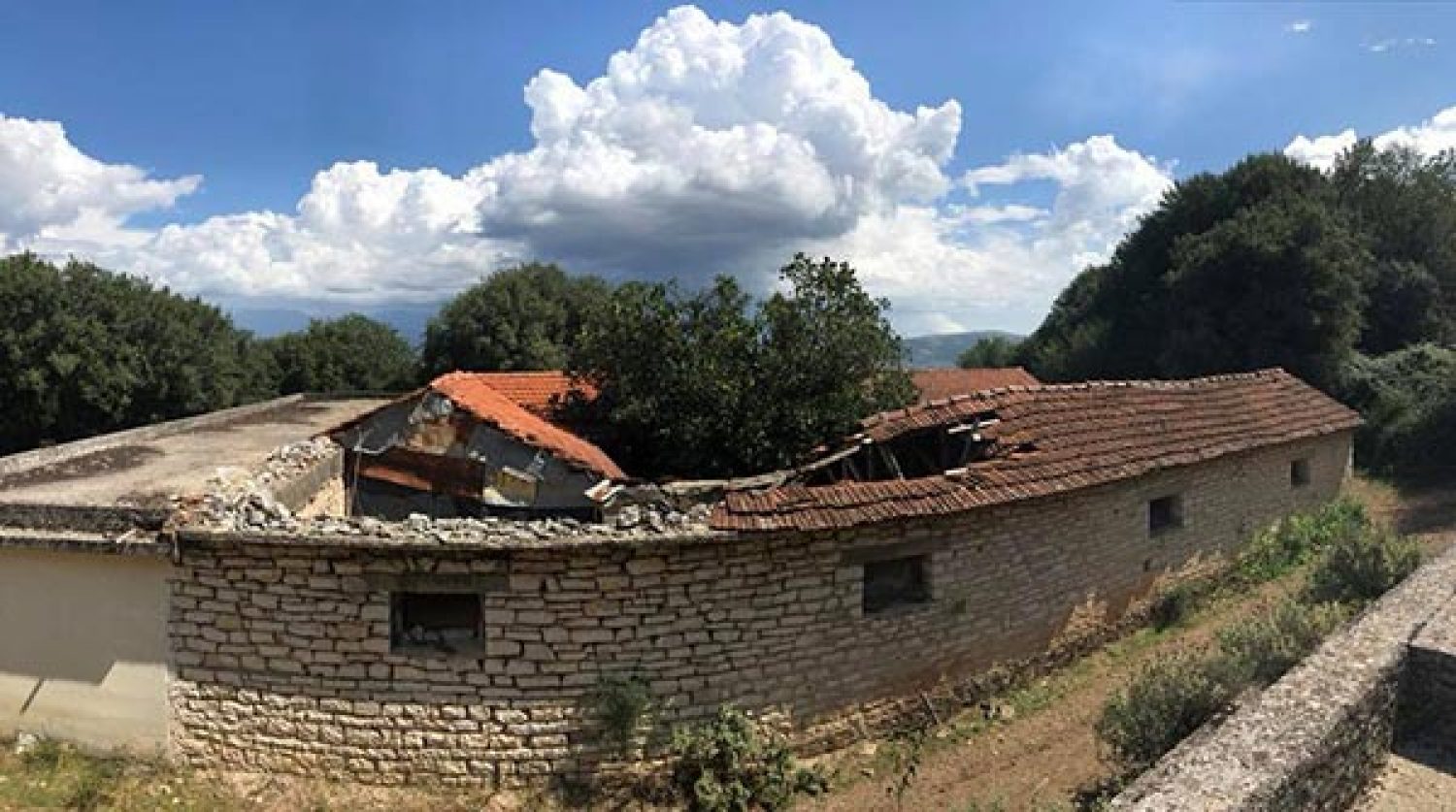 Ρημάζουν o Γεωργικός Σταθμός Κατσικά και το πρώην Τυροκομείο Δουρούτης!