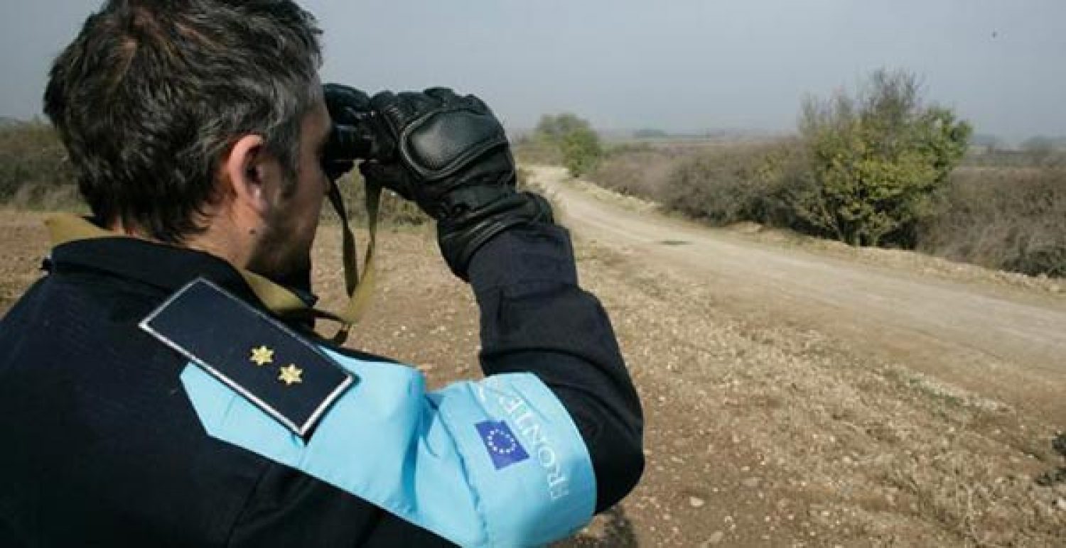 Η FRONTEX ΘΩΡΑΚΙΖΕΙ ΤΑ ΣΥΝΟΡΑ ΜΑΣ!