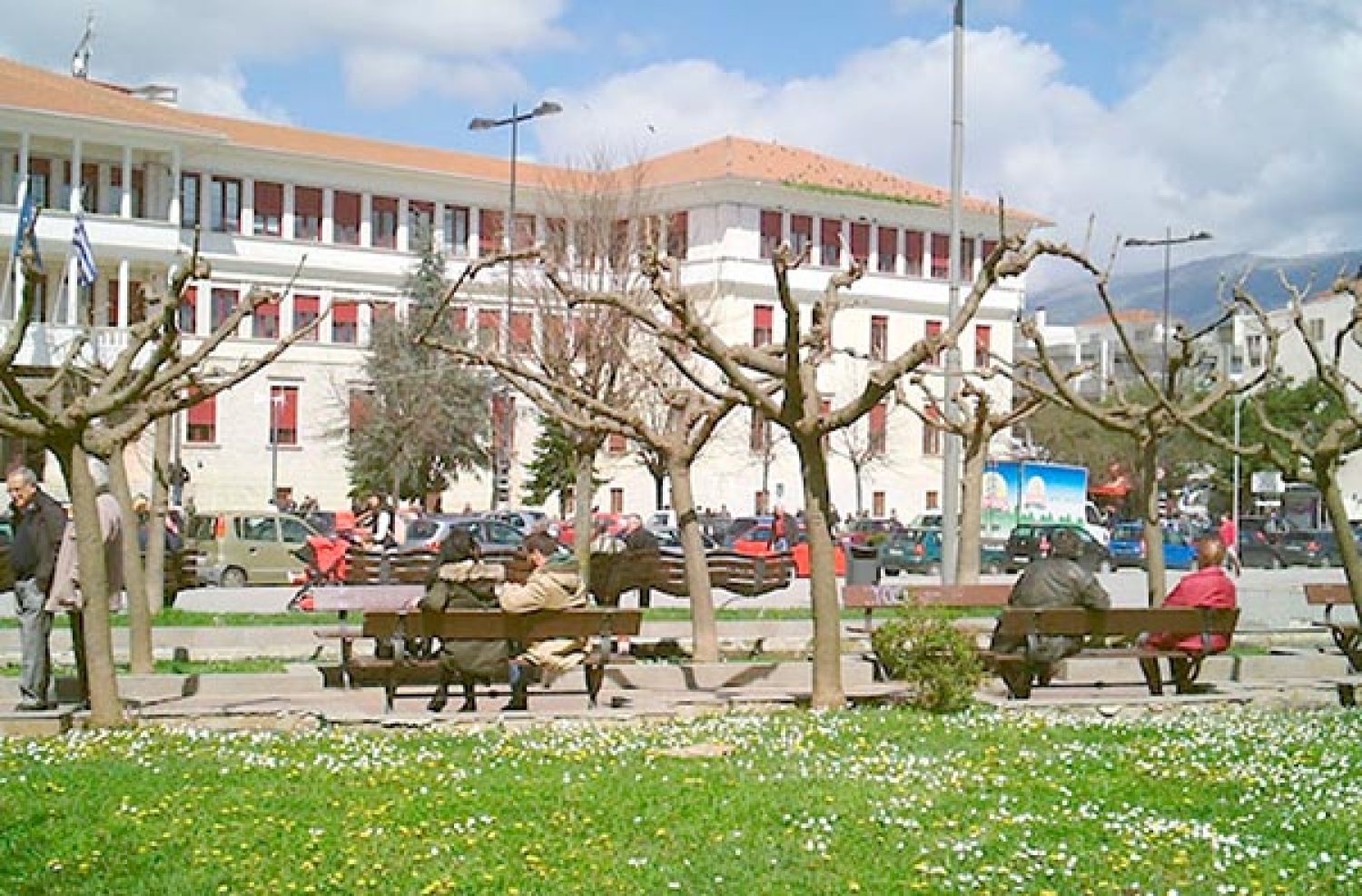 Τα Γιάννενα δε θα γλιτώσουν τελικά από μια «μουντή» Κεντρική Πλατεία!