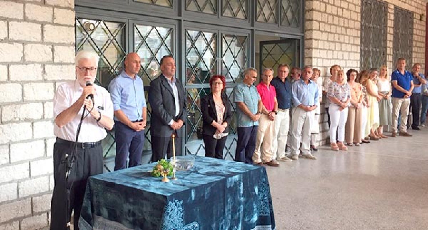 Να είναι όλοι... παρόντες στα σχολεία και όταν τα προβλήματα προκύπτουν!