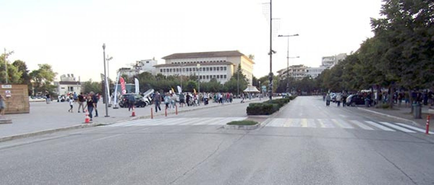 ΑΣΦΥΚΤΙΟΥΝ ΤΑ ΓΙΑΝΝΕΝΑ ΑΠΟ ΤΑ Ι.Χ.