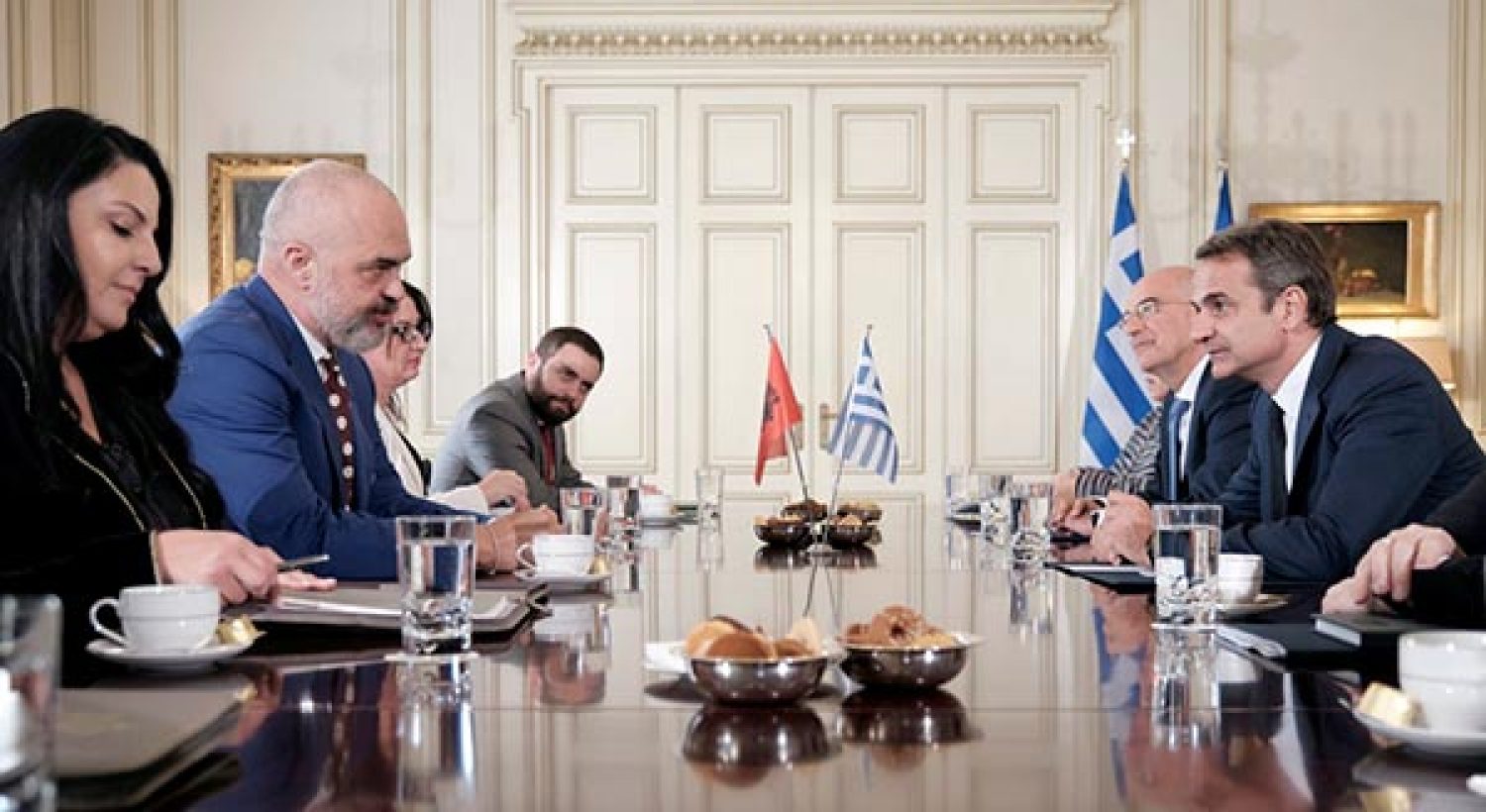 Ε. ΡΑΜΑ: ΥΠΟΣΧΕΣΕΙΣ ΧΩΡΙΣ ΑΝΤΙΚΡΙΣΜΑ!