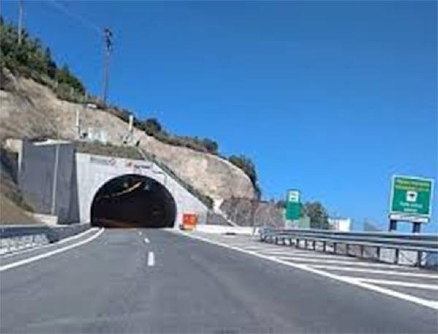 Επιθεώρηση με drones της σήραγγας Μετσόβου