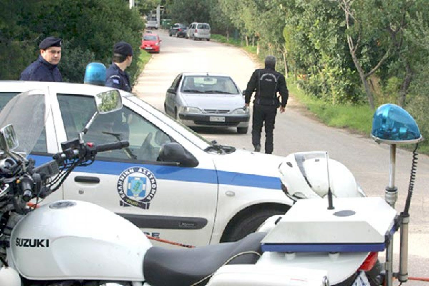 Αυστηρά… «κατ’ οίκον» φέτος η Ανάσταση!