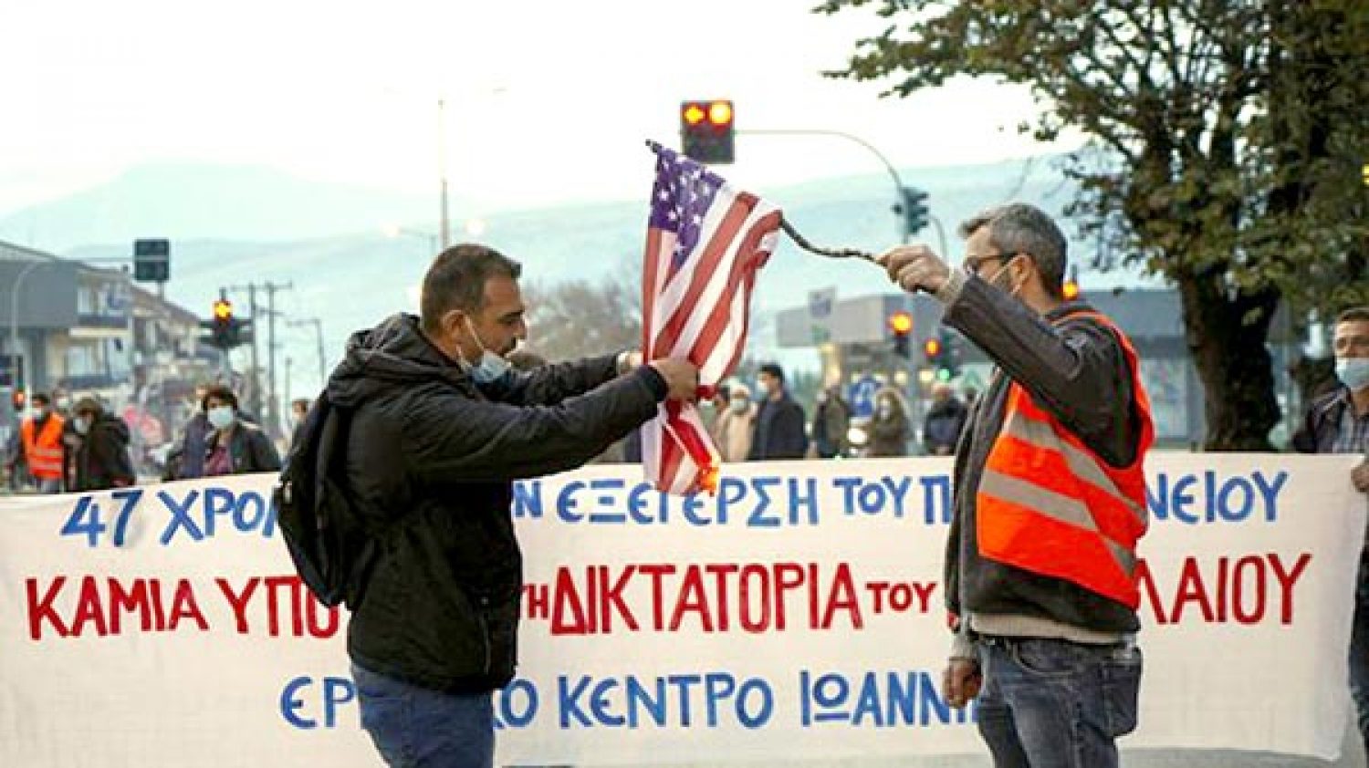 «Ήττα» για τη δημοκρατία η βία και τα επεισόδια στα Γιάννενα!