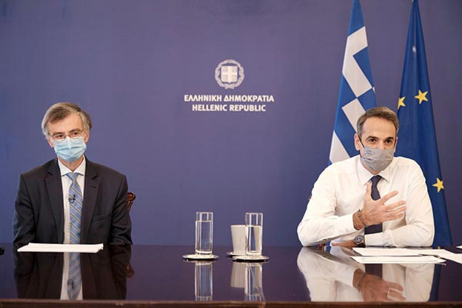 ΑΠΟ ΑΥΡΙΟ ΠΑΛΙ ΤΑ… ΚΕΦΑΛΙΑ ΜΕΣΑ!