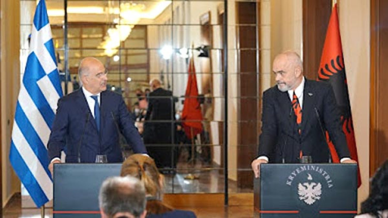 ΔΕΝ ΕΧΕΙ ΜΠΕΣΑ Ο ΕΝΤΙ ΡΑΜΑ!